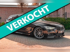 BMW 3-serie Touring - 318i M-Sport LED Half/Leer Stoelverwarming Elek.Klep 19''