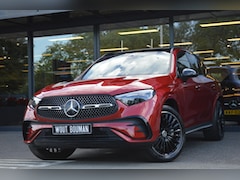 Mercedes-Benz GLC-klasse - 300e 4MATIC AMG-Line Led Panorama Memory Distronic Luchtvering Camera 360 Head-Up Trekhaak