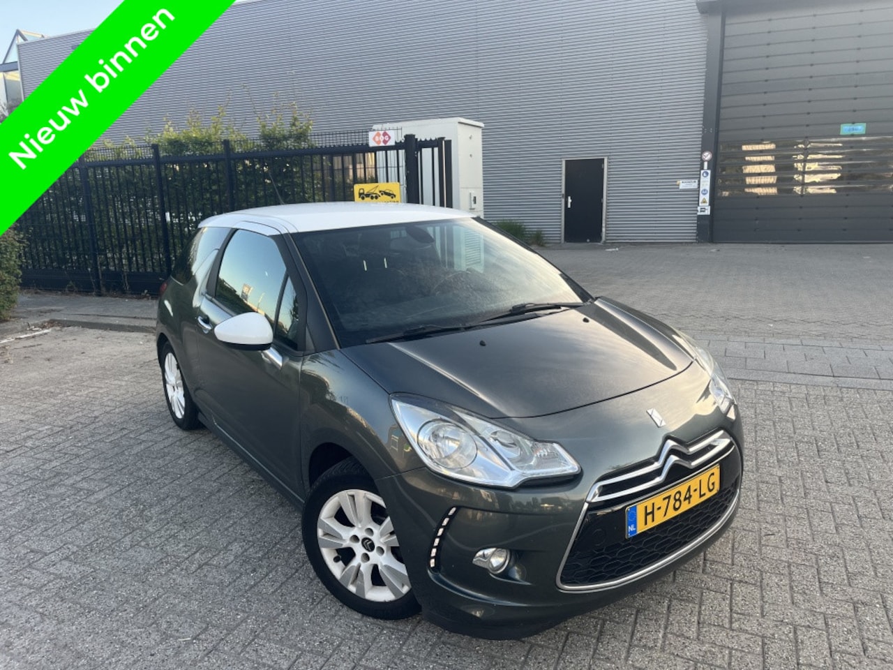 Citroën DS3 - 1.6 HDiF So Chic Cruise Clima Parkeersensor - AutoWereld.nl