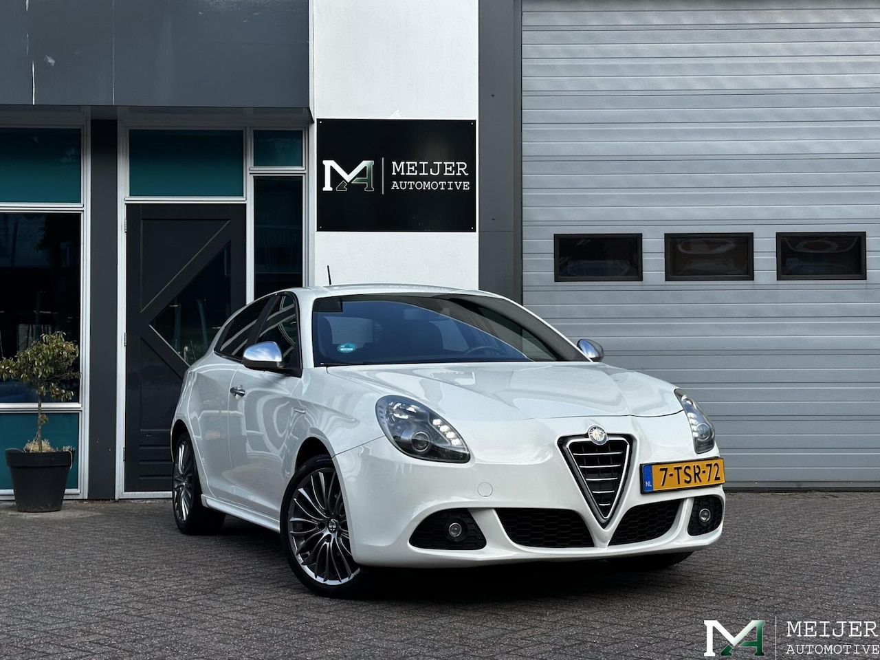 Alfa Romeo Giulietta - 1.4 T-Jet Progression|Half leder|DNA|Cruise|Climate - AutoWereld.nl