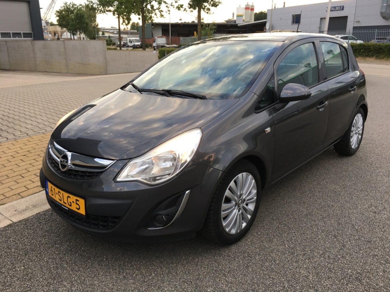 Opel Corsa - 1.2-16V Edition 1.2-16V Edition - AutoWereld.nl