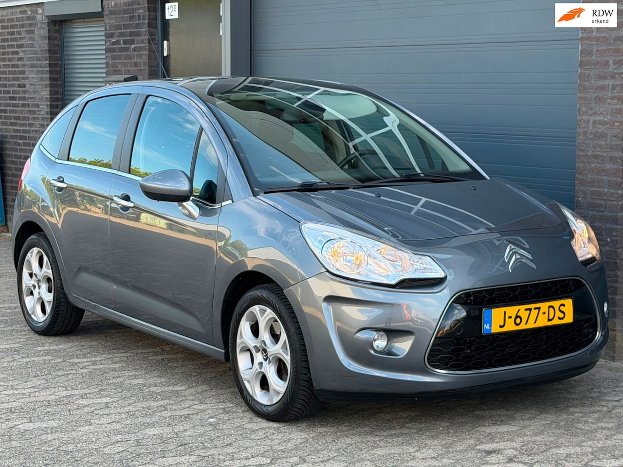 Citroën C3 - 1.6 VTi Exclusive AIRCO CRUISE NAVI TREKHAAK PDC - AutoWereld.nl
