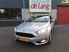 Ford Focus Wagon - 1.0 Lease Edition NIEUWSTAAT zeer mooi trekhaak clima etc