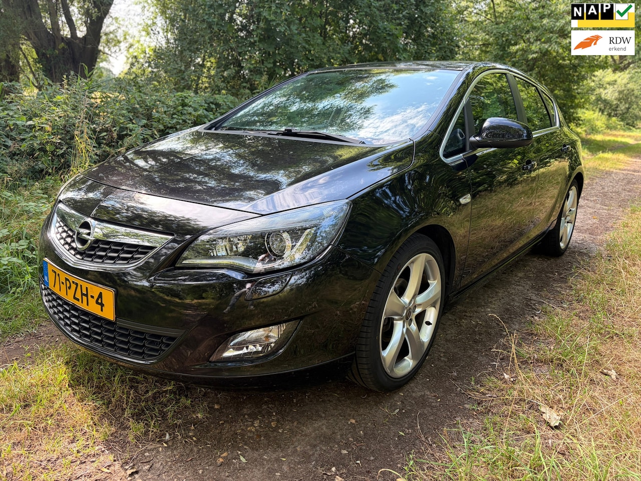 Opel Astra - 1.4 Turbo Cosmo Sport / VOLL OPTIE/ NEW APK/ NET! - AutoWereld.nl