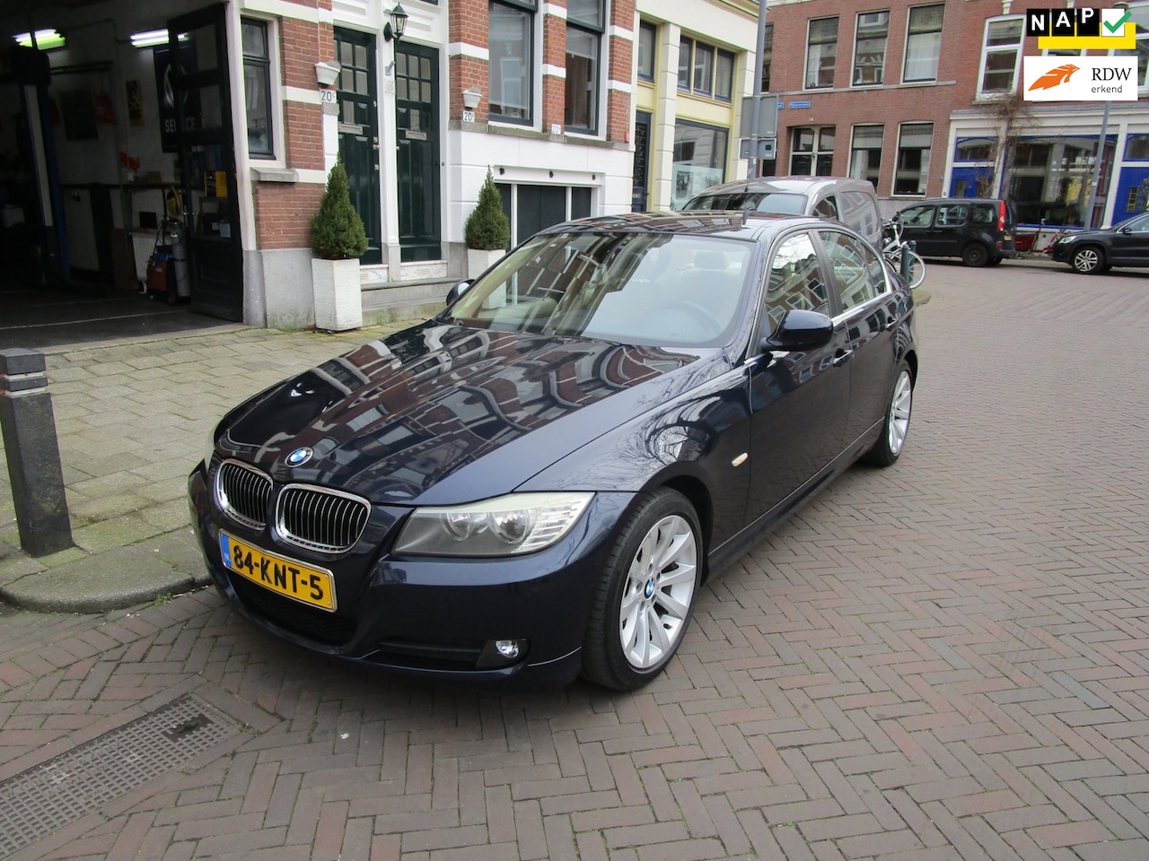BMW 4-Serie - 318i 4-Drs Airco Leer Navi - AutoWereld.nl