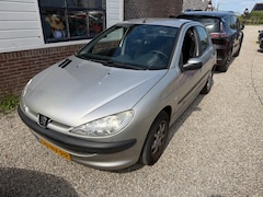 Peugeot 206 - 1.4 X-line Elektrische Ramen Afstandsbediening Nette Auto