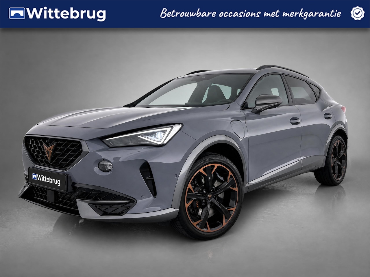 CUPRA Formentor - 1.4 e-Hybrid 245PK VZ Black Edition / Panoramadak / Zwenkbare Trekhaak / 360 Camera / Memo - AutoWereld.nl