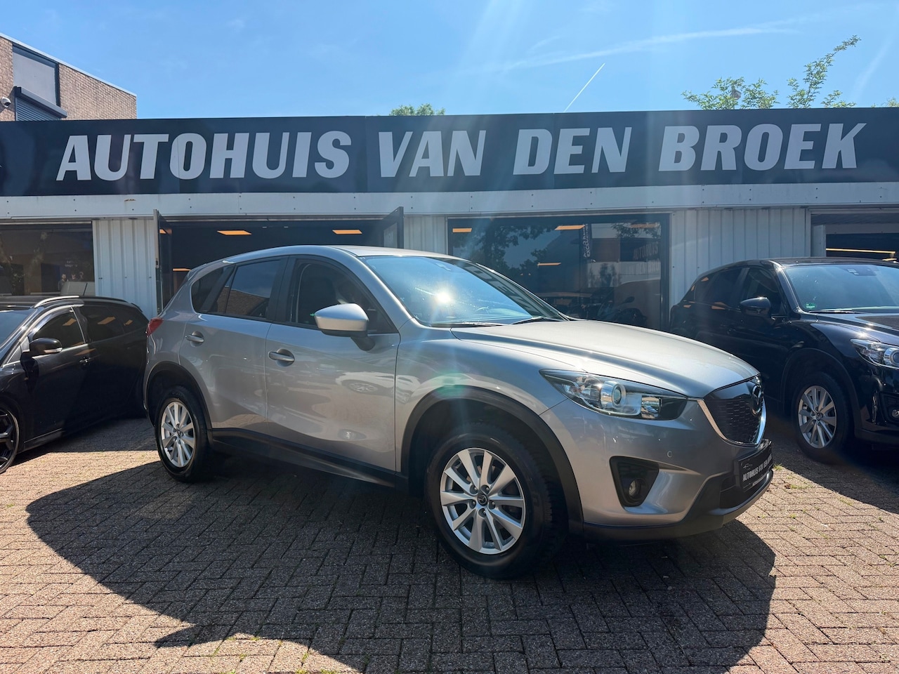 Mazda CX-5 - 2.0 2WD|Dealer OH|Navi|Cruise|Climate|Trekhaak|Stoelverw||Pdc|Lmv|Elek Pakket|Nw Apk - AutoWereld.nl