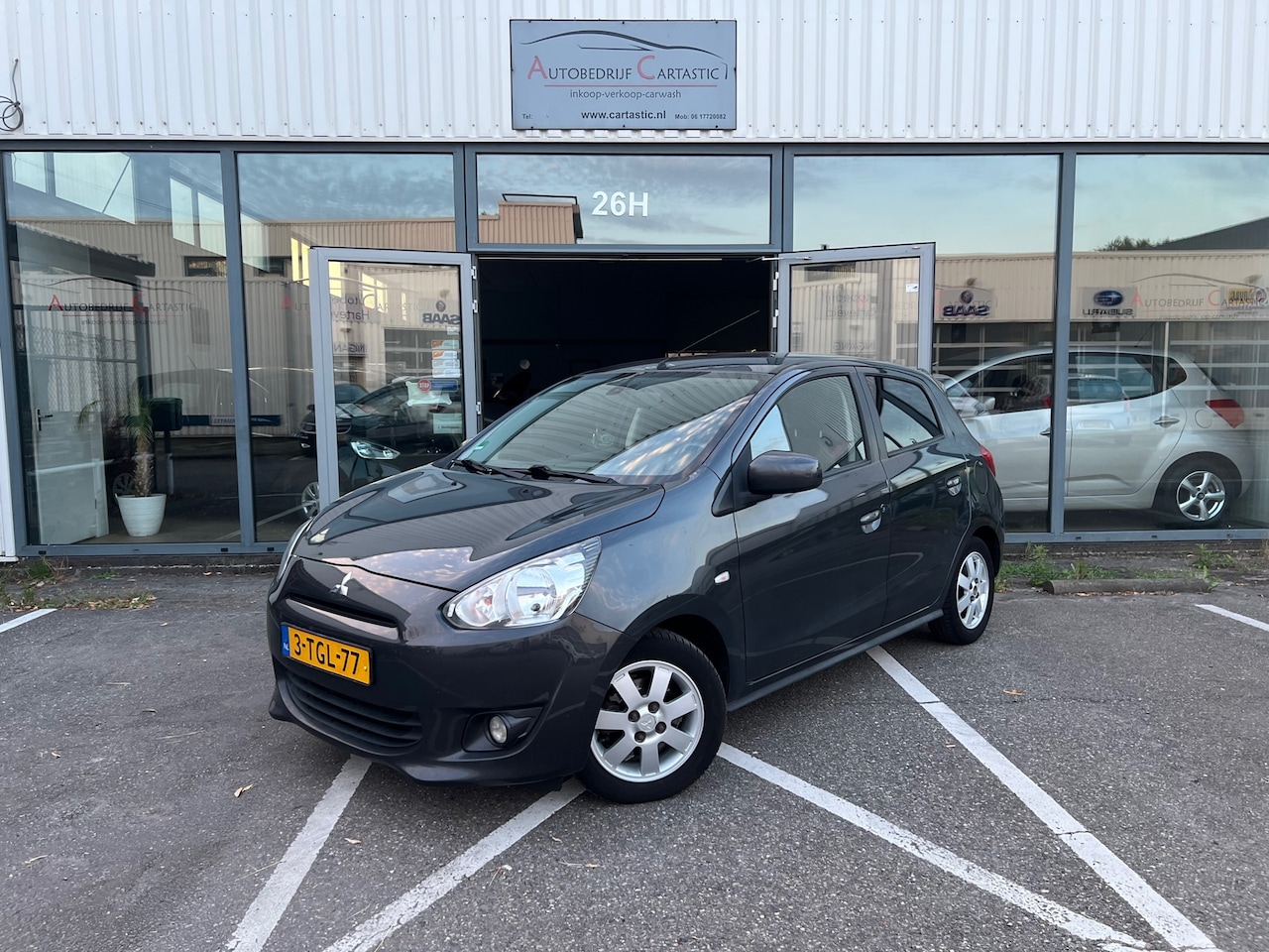 Mitsubishi Space Star - 1.2 Instyle NAVI | KEYLESS | CAMERA | CRUISE | AUTOMAAT | ONDERHOUDEN | NAP | APK | - AutoWereld.nl