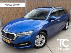 Skoda Octavia Combi - 1.5 e-TSI Business Edition Automaat | Panoramadak | Sfeerverlichting | Trekhaak uitklapbaa