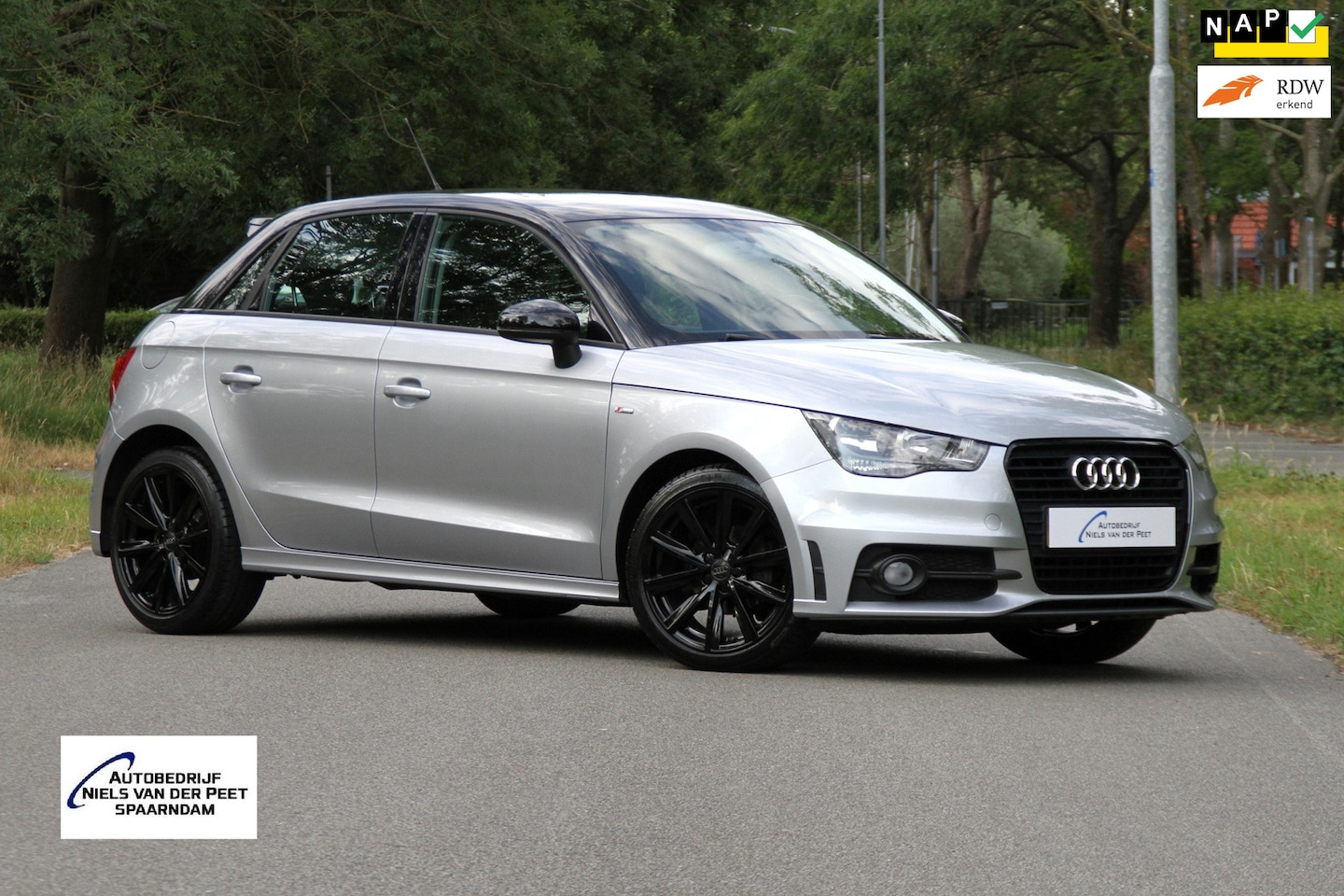 Audi A1 Sportback - 1.2 TFSI Admired S-Line / Cruise control / Airco / Sportvelgen / Parkeersensoren / Van 1e - AutoWereld.nl