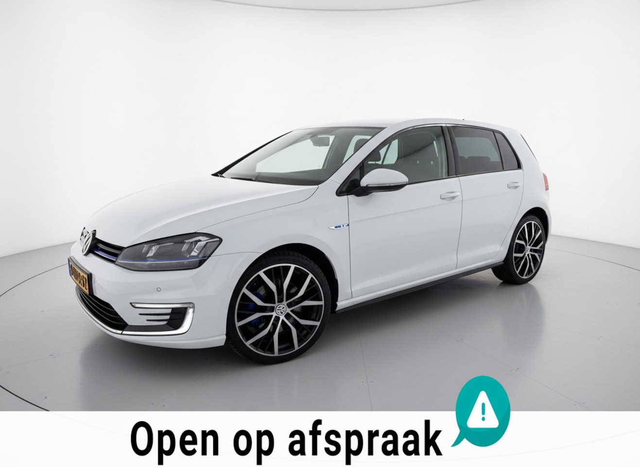 Volkswagen Golf - 1.4 TSI GTE |Met Nw MEGARTONIC | PARELMOERWIT metallic - AutoWereld.nl