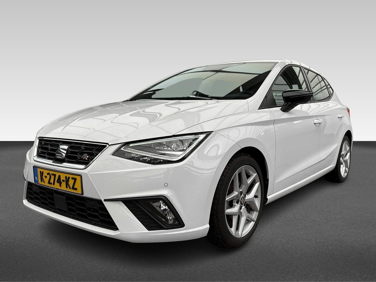 SEAT Ibiza - 1.0 EcoTSI 95PK FR 5DRS INTENS FULL LED VIRTUAL WINTERPACK NAVI NAP - AutoWereld.nl