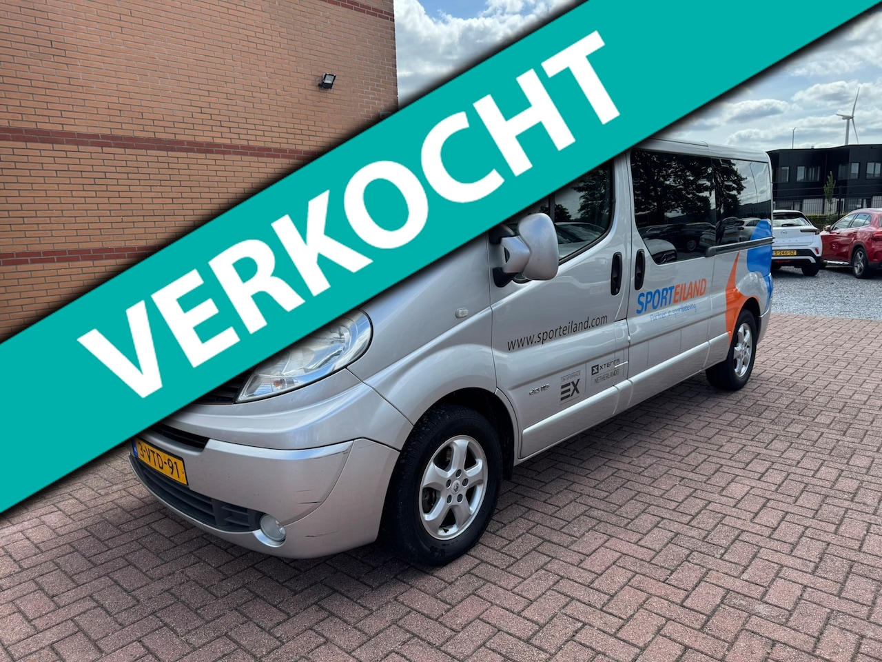 Renault Trafic - 2.0 dCi T29 L2H1 DC Eco 2.0 dCi T29 L2H1 DC Eco, Dubbel Cabine, 5 Pers, Trekhaak, Navi, Clima, - AutoWereld.nl