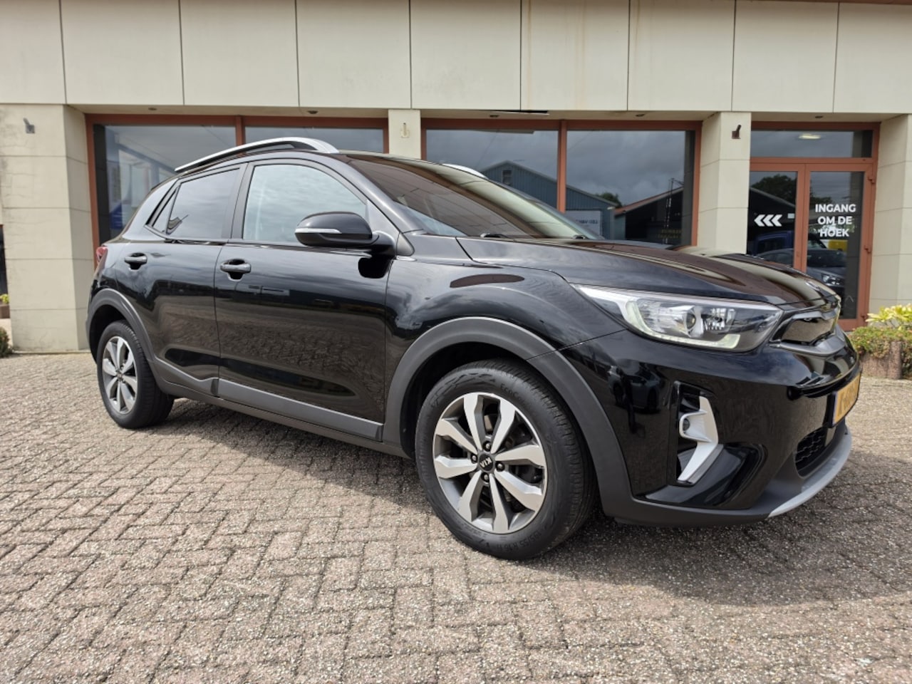 Kia Stonic - 1.0 T-GDi MHEV Dyn+Line | Lane ass | Cruise | Clima | Navi | Lm - AutoWereld.nl