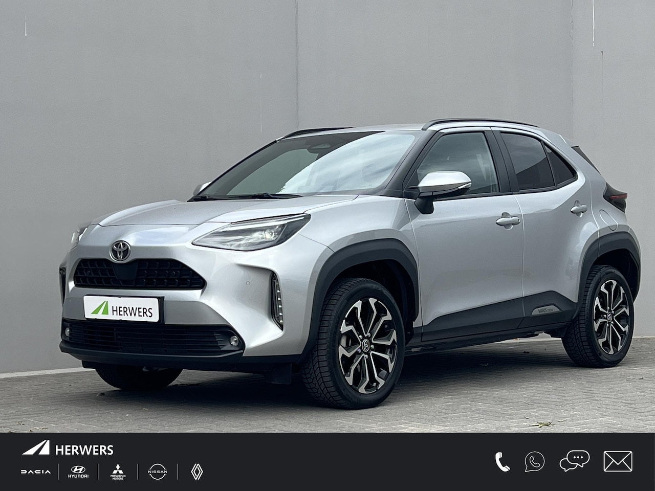 Toyota Yaris Cross - 1.5 Hybrid 115 Dynamic / Dealer onderhouden / Navigatie via abbo of Apple Carplay Android - AutoWereld.nl