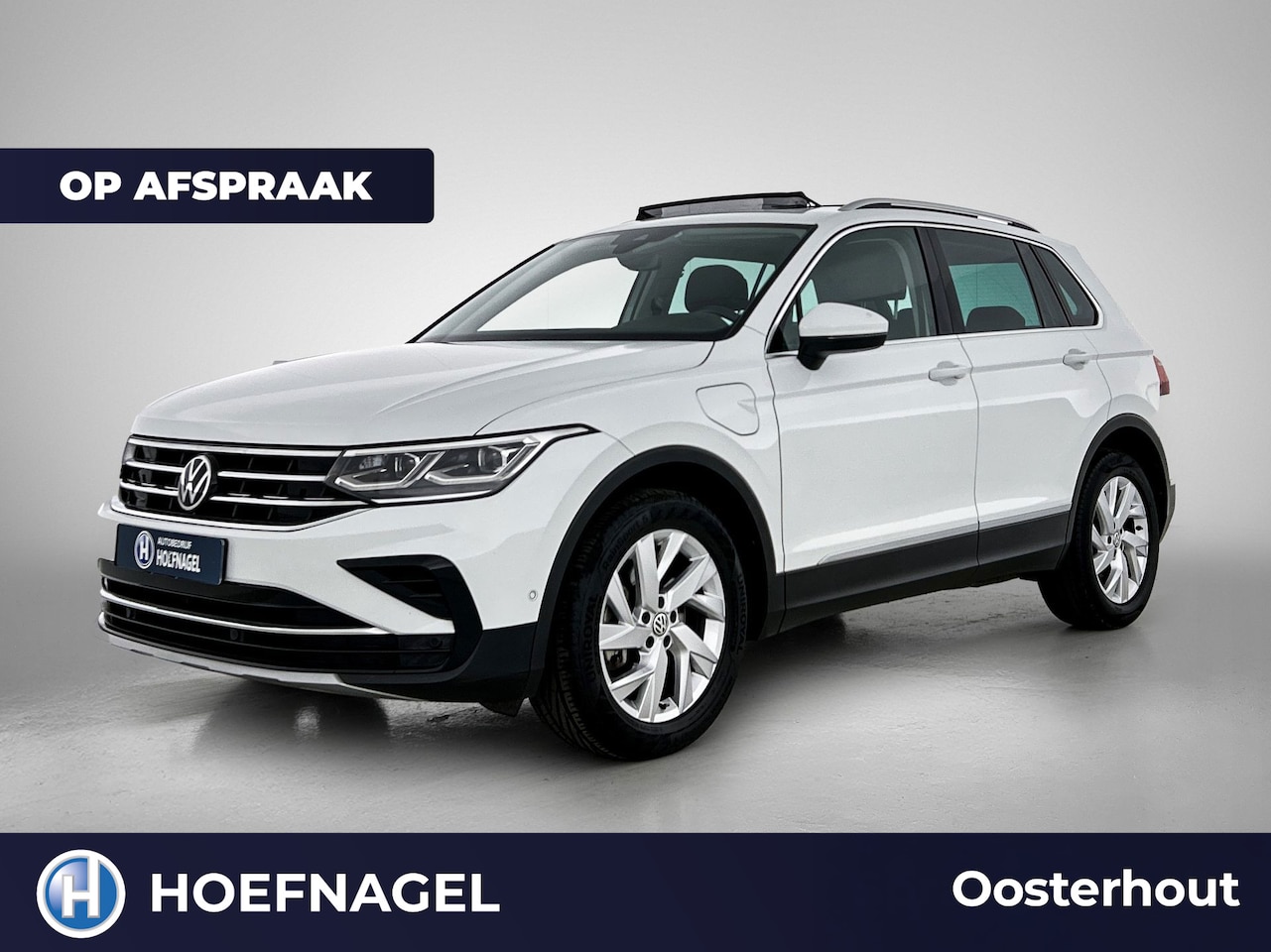 Volkswagen Tiguan - 1.4 TSI eHybrid Elegance | Automaat | Adaptive cruise | CarPlay | Camera | Panoramadak | T - AutoWereld.nl