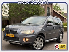 Mitsubishi Outlander - 2.4 Intense 4x4 Automaat - 7 persoons - dakje