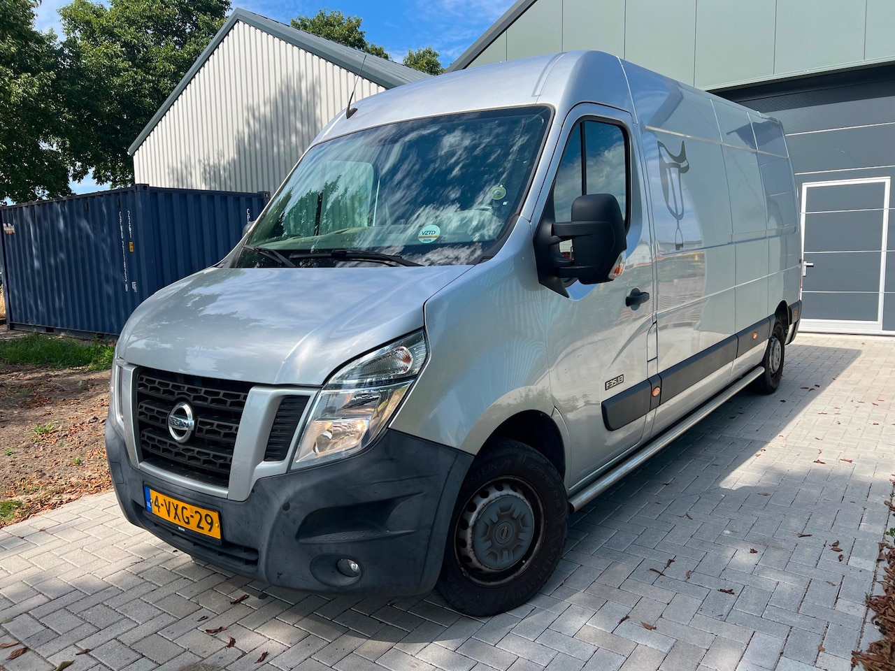 Nissan NV400 - 2.3dCi L3H3 Acenta Airco/ 6bak - AutoWereld.nl