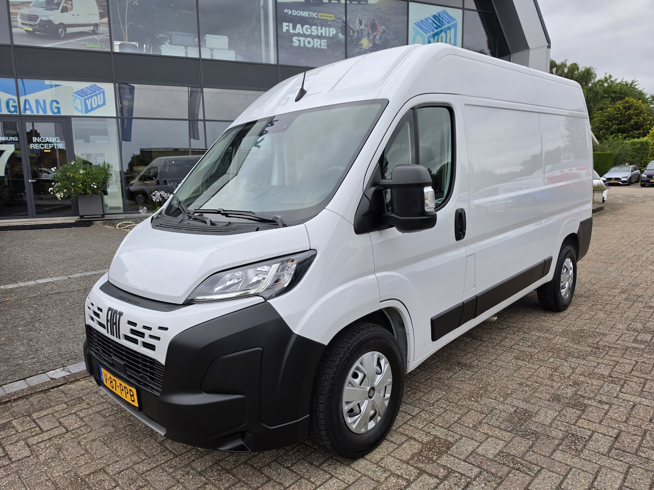 Fiat Ducato - 2.2 MultiJet 140 S&S L2H2 3.5t * Camera * Cruise Control * Airco * 3,0t Trekgewicht * - AutoWereld.nl