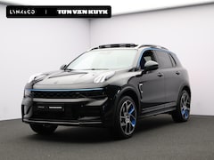 Lynk & Co 01 - 1.5 / Carplay / Camera / Adaptive Cruise / Panoramadak / Dodehoekdetectie / Stoelverwarmin