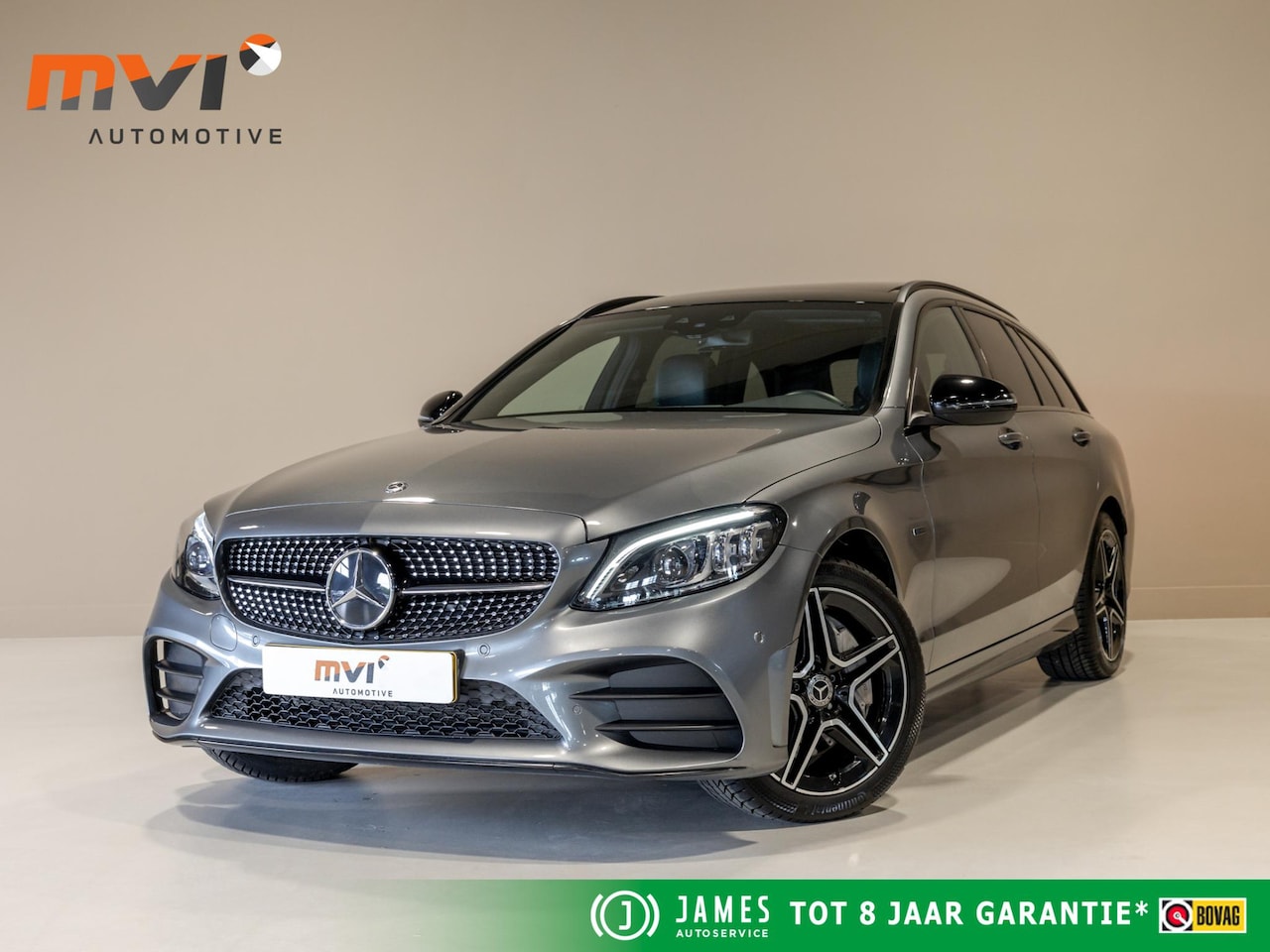 Mercedes-Benz C-klasse Estate - 300 e Business Solution AMG / 320pk / Panorama dak / Trekhaak / Multibeam / - AutoWereld.nl