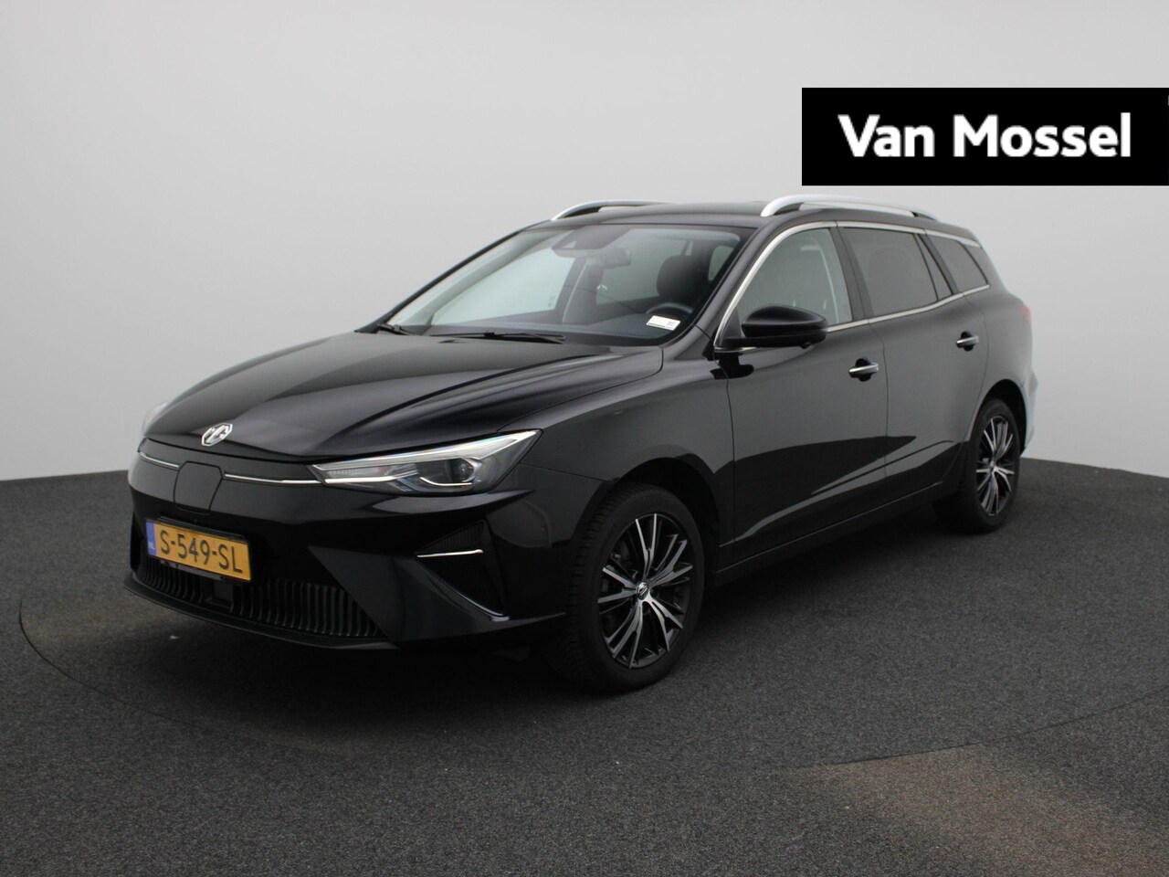 MG MG5 Electric - Long Range Luxury 61 kWh | Apple Carplay | Camera | LED Verlichting | - AutoWereld.nl