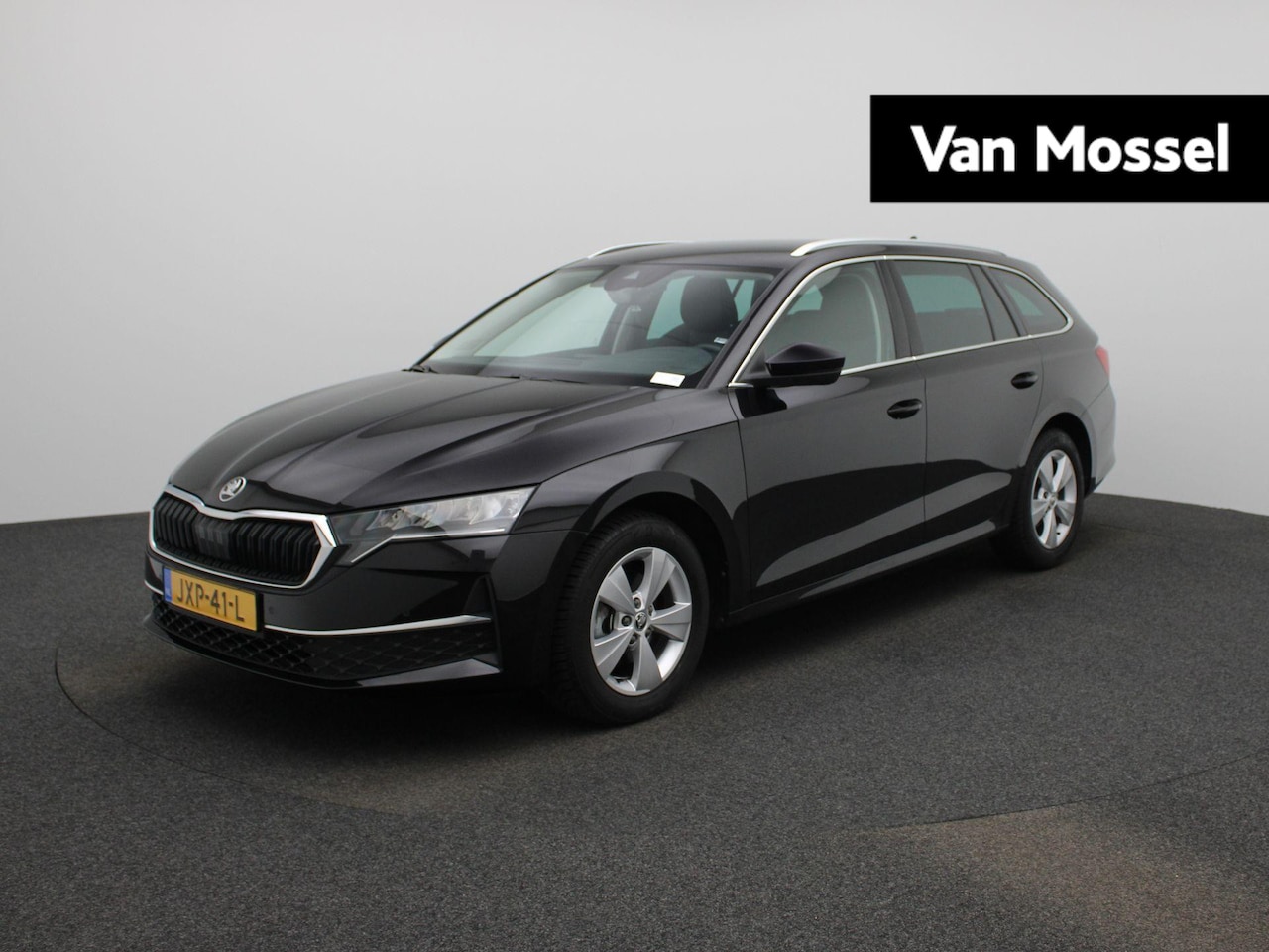 Skoda Octavia Combi - 2.0 TDI AUTOMAAT | ELEKTRISCHE TREKHAAK | PARAPLU | LED | NAVIGATIE | APPLE CARPLAY | PDC - AutoWereld.nl