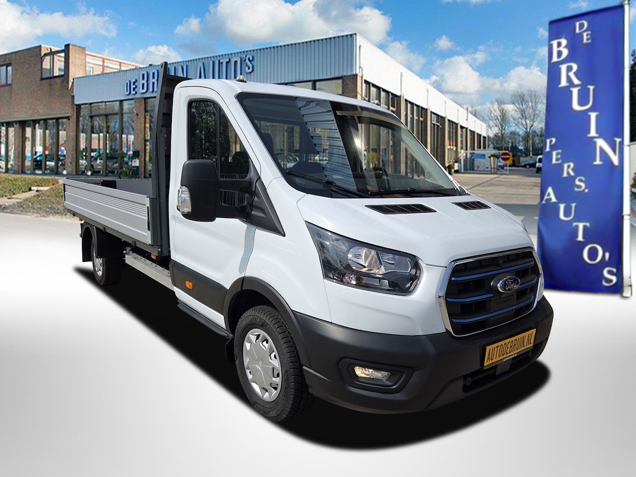 Ford E-Transit - 350 L3 Trend 68Kwh Open Laadbak Airco Achteruitrijcamera Navigatie - AutoWereld.nl