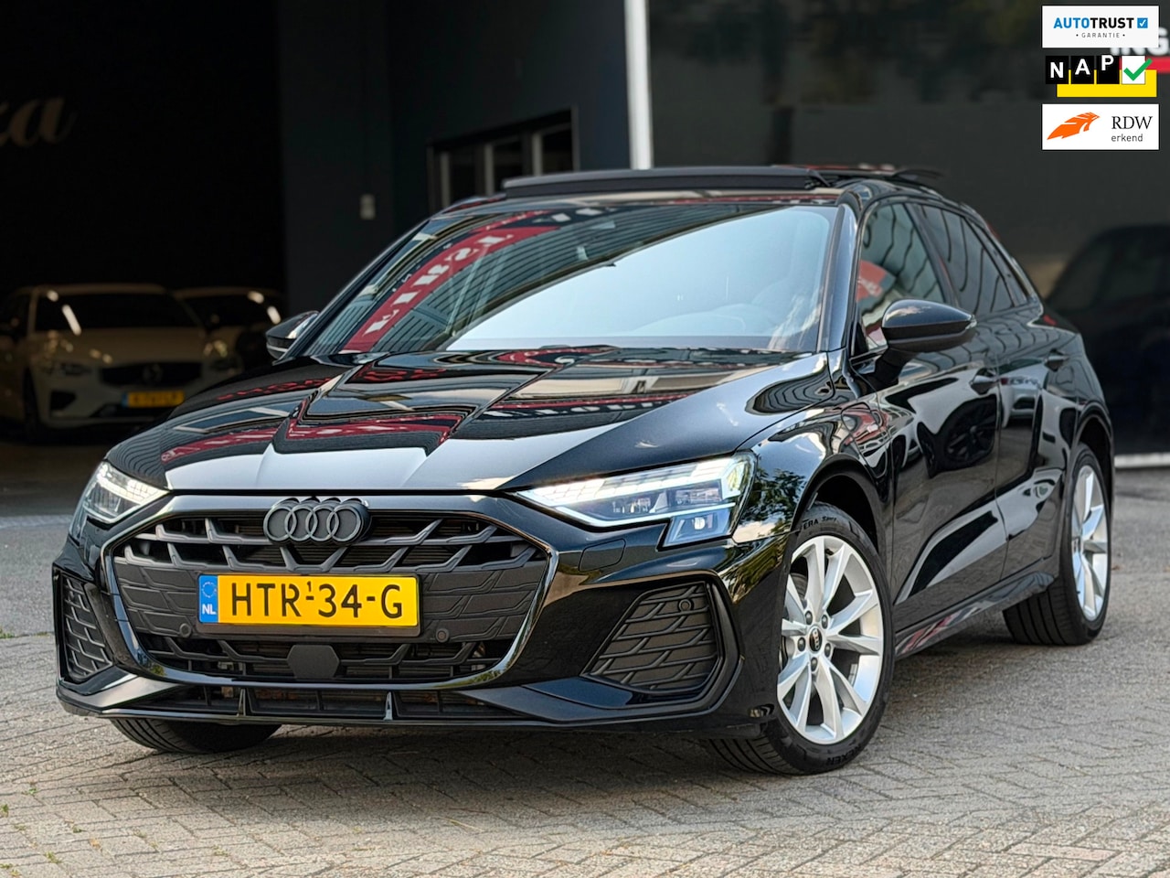 Audi A3 Sportback - 40 TFSI e S edition S-LINE BTW/PANO/CARPLAY/SFEERVERLICHT/LED - AutoWereld.nl
