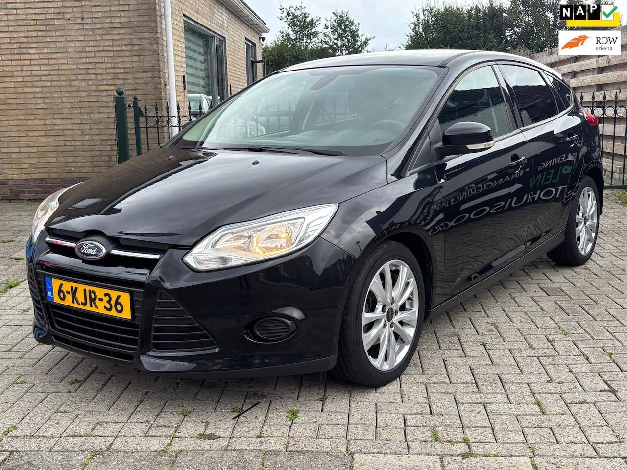 Ford Focus - 1.0 EcoBoost Trend | nette auto | rijd nieuwe | nieuwe apk | cruise | airco | 5drs ! - AutoWereld.nl
