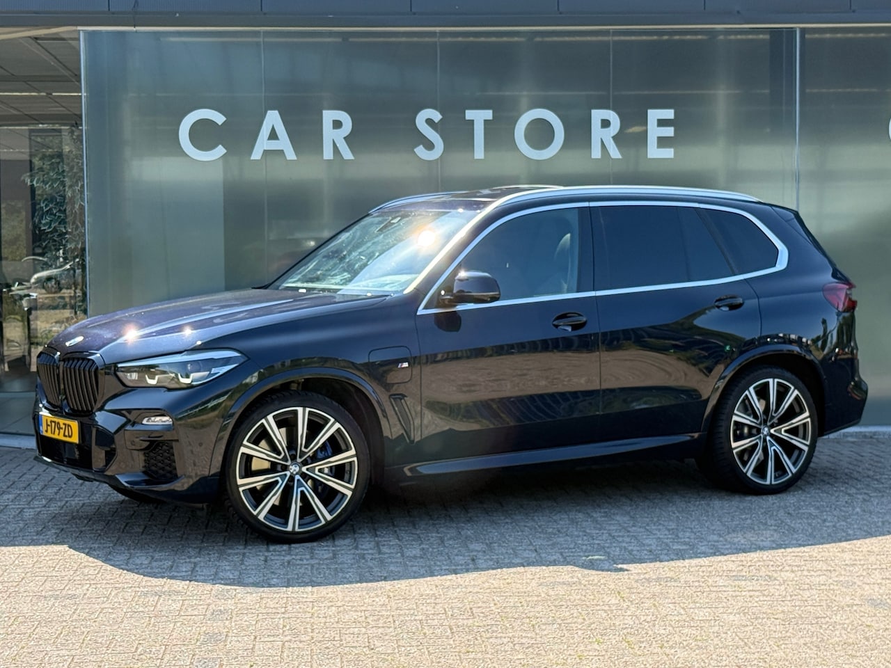 BMW X5 - XDrive45e High Exe M-Sport Pano|22inch|Leder|H&K - AutoWereld.nl