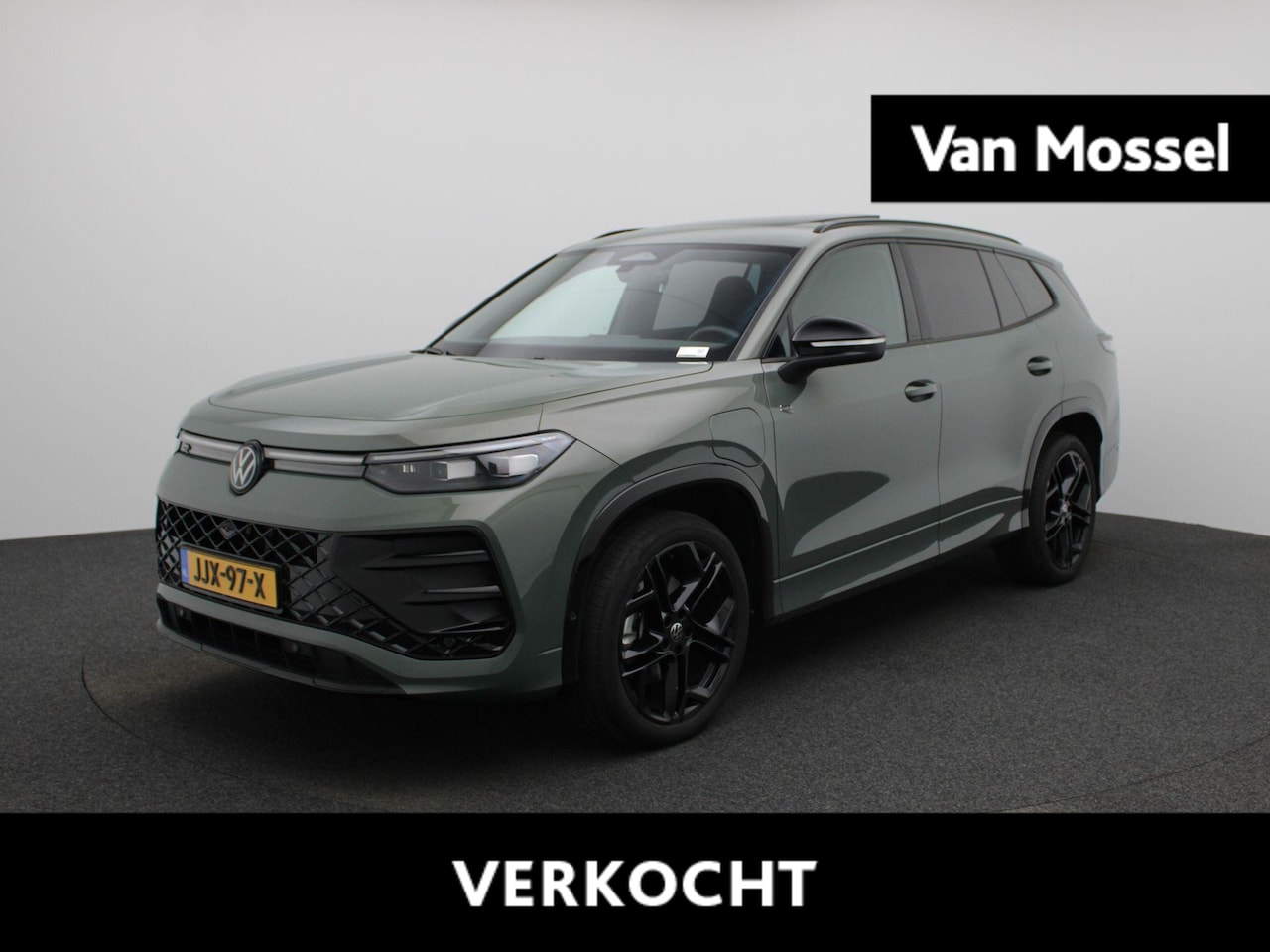 Volkswagen Tayron - 1.5 eHybrid R-Line Edition 204 PK| Origineel Nederlands | 1e Eigenaar | Panoramadak | Navi - AutoWereld.nl