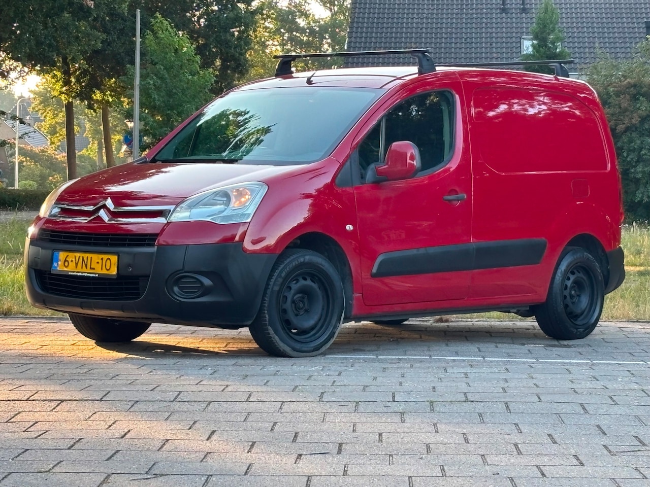 Citroën Berlingo - 1.6 HDi 1.6 HDI, schuifdeur, trekhaak, drie zitplaatsen (Peugeot Partner, Volkswagen Caddy, Opel C - AutoWereld.nl