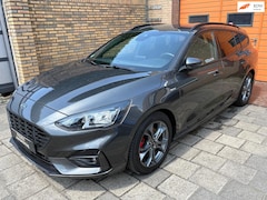 Ford Focus - 1.5 EcoBoost ST Line X Business