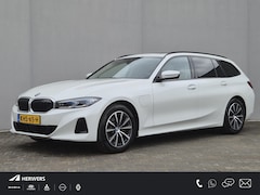 BMW 3-serie Touring - 320e xDrive / Trekgewicht 1.500 kg / PHEV / Dealer onderhouden / Elektrische achterklep /