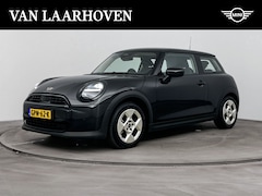 MINI 3-Deurs - Hatchback Cooper C Essential Automaat / LED / Parking Assistant / Driving Assistant