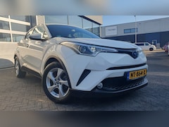 Toyota C-HR - 1.8 Hybrid Dynamic
