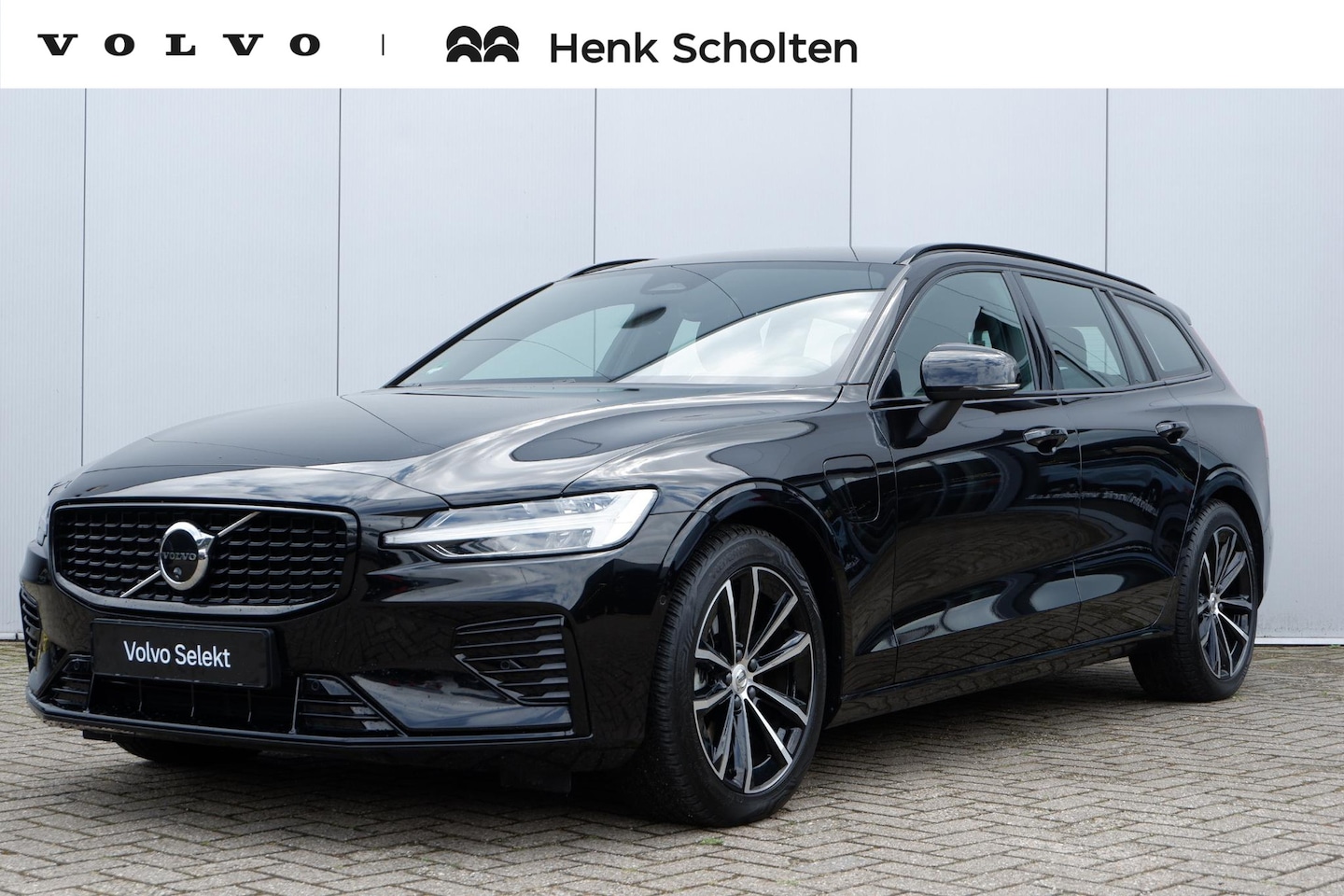 Volvo V60 - 2.0 T8 Plug-in hybrid AWD Plus Dark | Elektrisch verstelbare stoelen met geheugenfunctie | - AutoWereld.nl