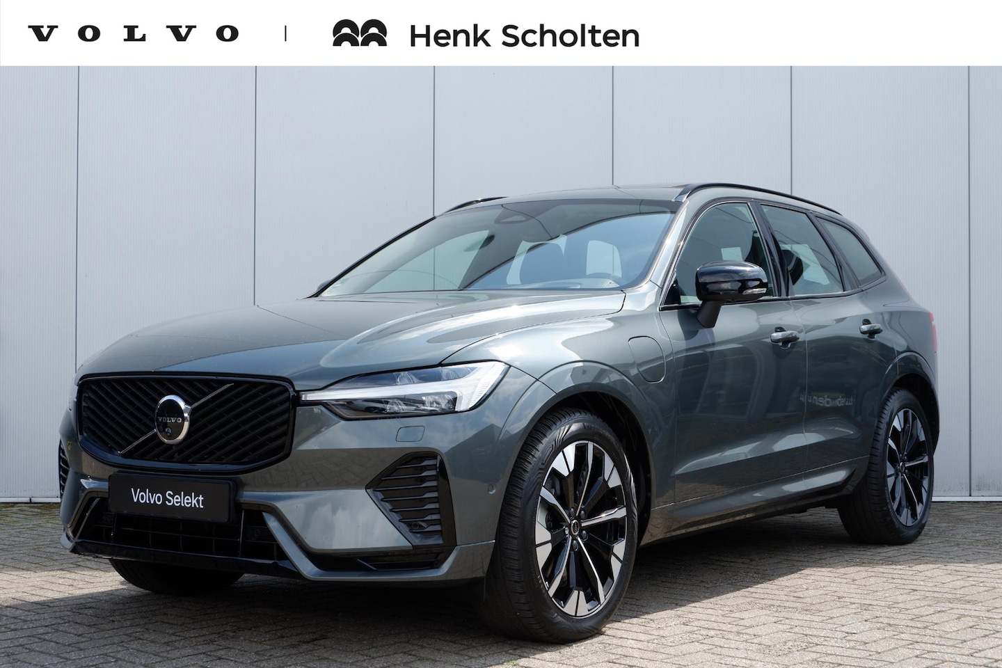Volvo XC60 - 2.0 T6 Plug-in hybrid AWD Ultra Dark | Trekhaak | Panoramadak | Head up display | 360 grad - AutoWereld.nl