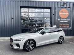 Volvo V60 - 2.0 T5 R-Design AUT. CARPLAY|BLIS|PILOT ASSIST|WINTER PAKKET|CAMERA|LEER