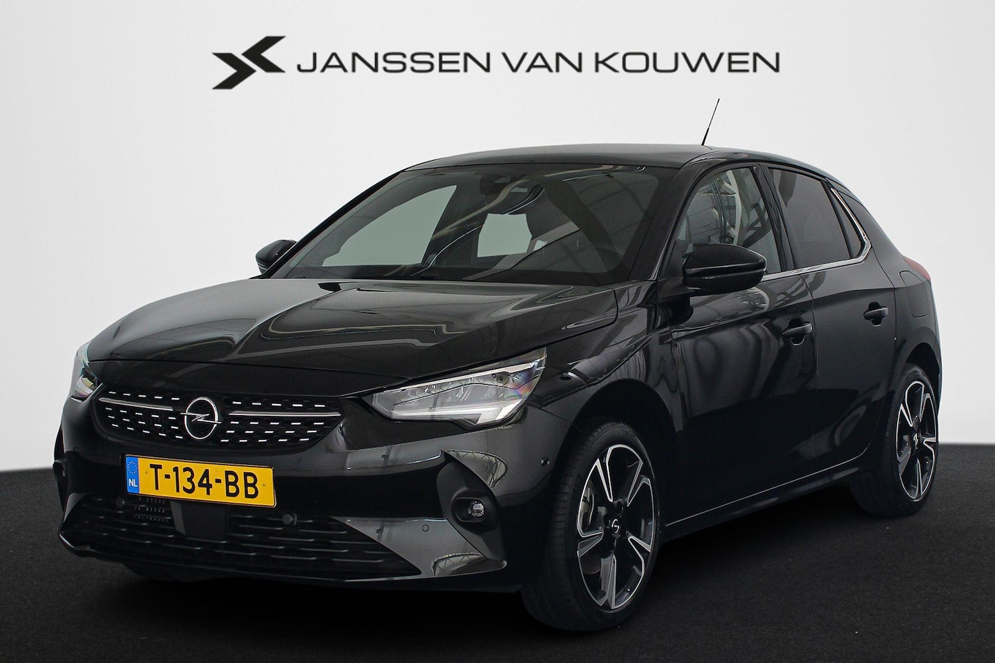 Opel Corsa - 1.2 GS Line 100PK Panoramadak Stuur-Stoelverwarming Camera Dodehoek - AutoWereld.nl