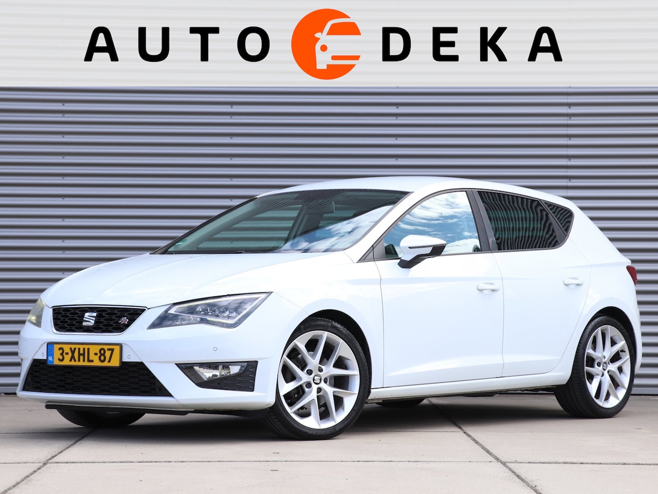 SEAT Leon - 1.4 TSI ACT FR Dynamic *Navigatie*Parkeersens.*Trekhaak* - AutoWereld.nl