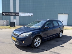 Ford Focus Wagon - 1.6-16V Comfort 101 PK. Als nieuw rijdende auto van de tweede eigenaar Airco werkt goed Al