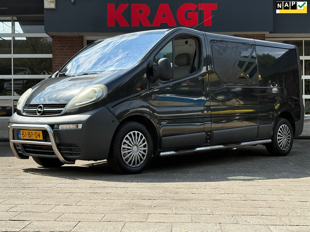 Opel Vivaro - 1.9 DTI L2H1 DC|NAP|airconditioning|trekhaak met 2000KG|drie zitplaatsen|elektrisch pakket - AutoWereld.nl