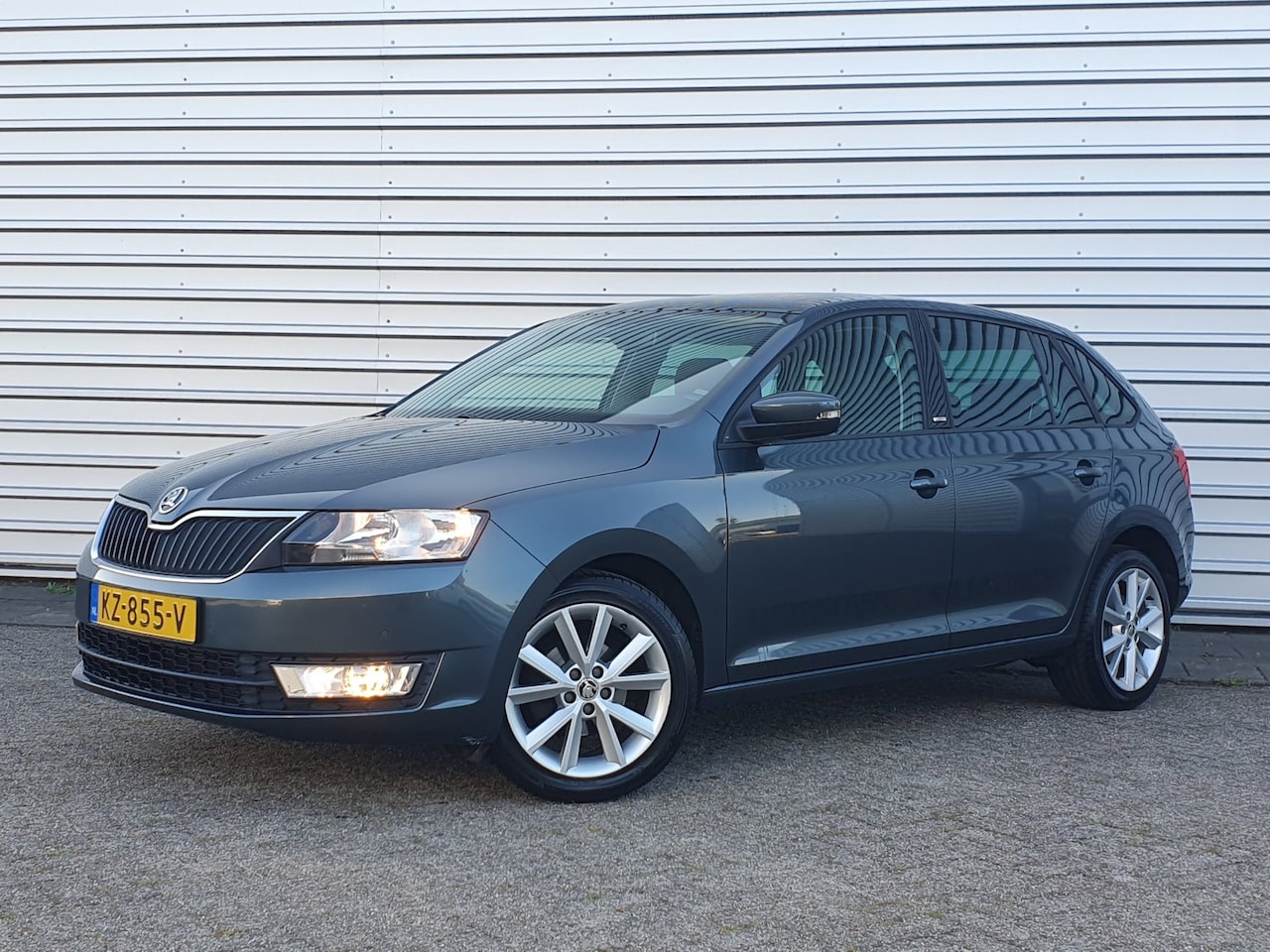 Skoda Rapid Spaceback - 1.2 TSI Pano Dak/Navi/Clima - AutoWereld.nl