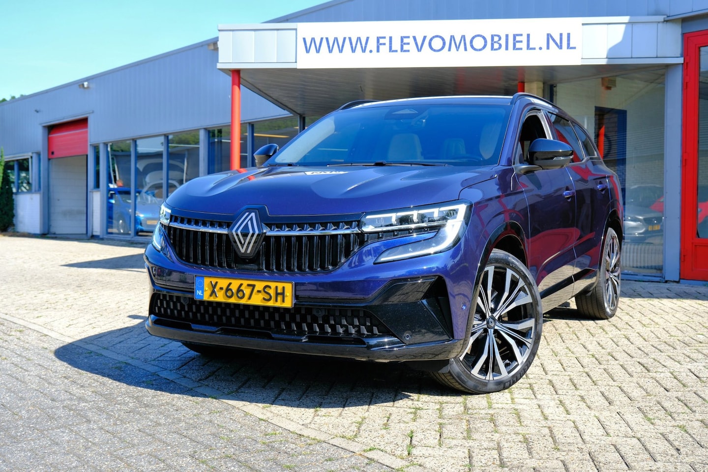 Renault Espace - E-Tech full hybrid 200 iconic 7-pers Aut. Pano|Leder|Adapt.Cruise|360Cam|Zeer Luxe! - AutoWereld.nl