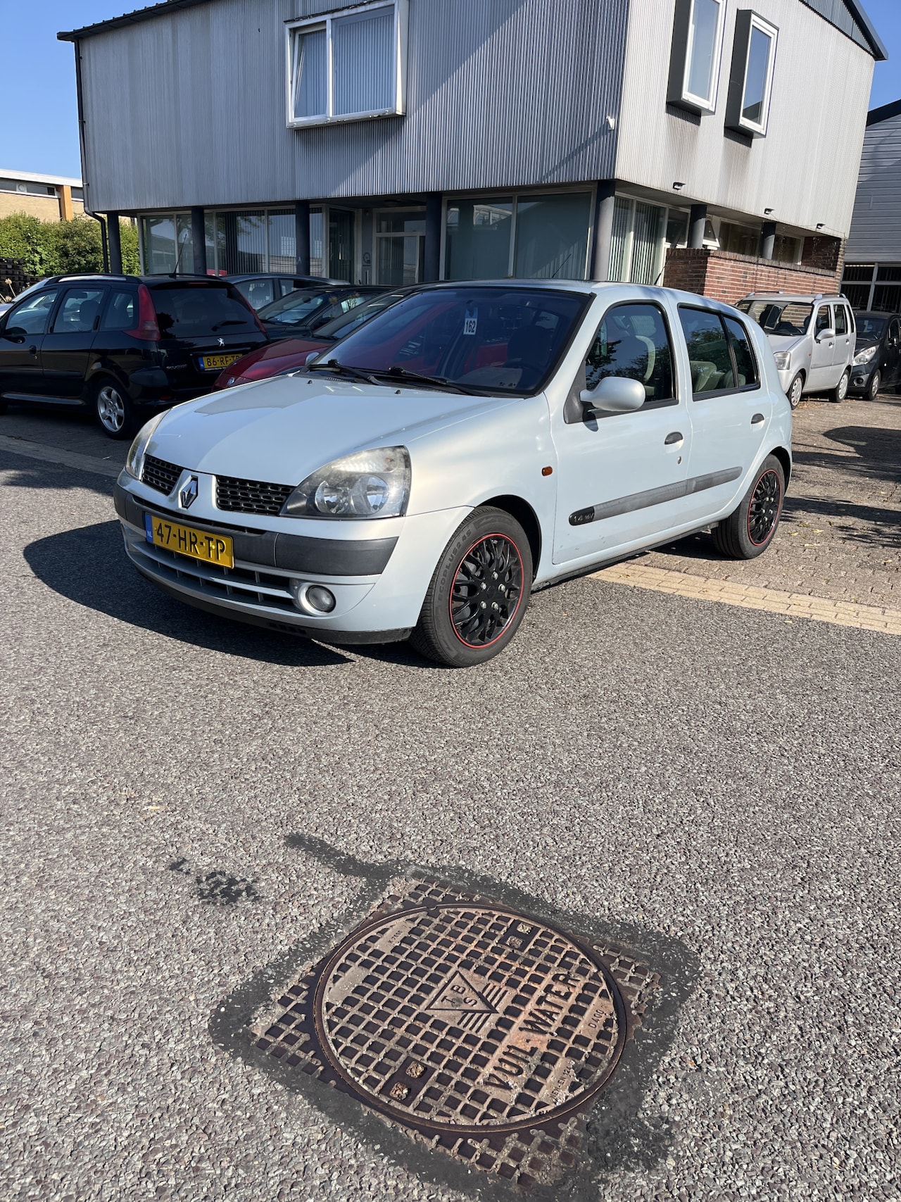 Renault Clio - 1.4-16V Privilège Airco,5 Deurs. Keurig nette en perfect rijdende Clio. Prijs is inclusief - AutoWereld.nl