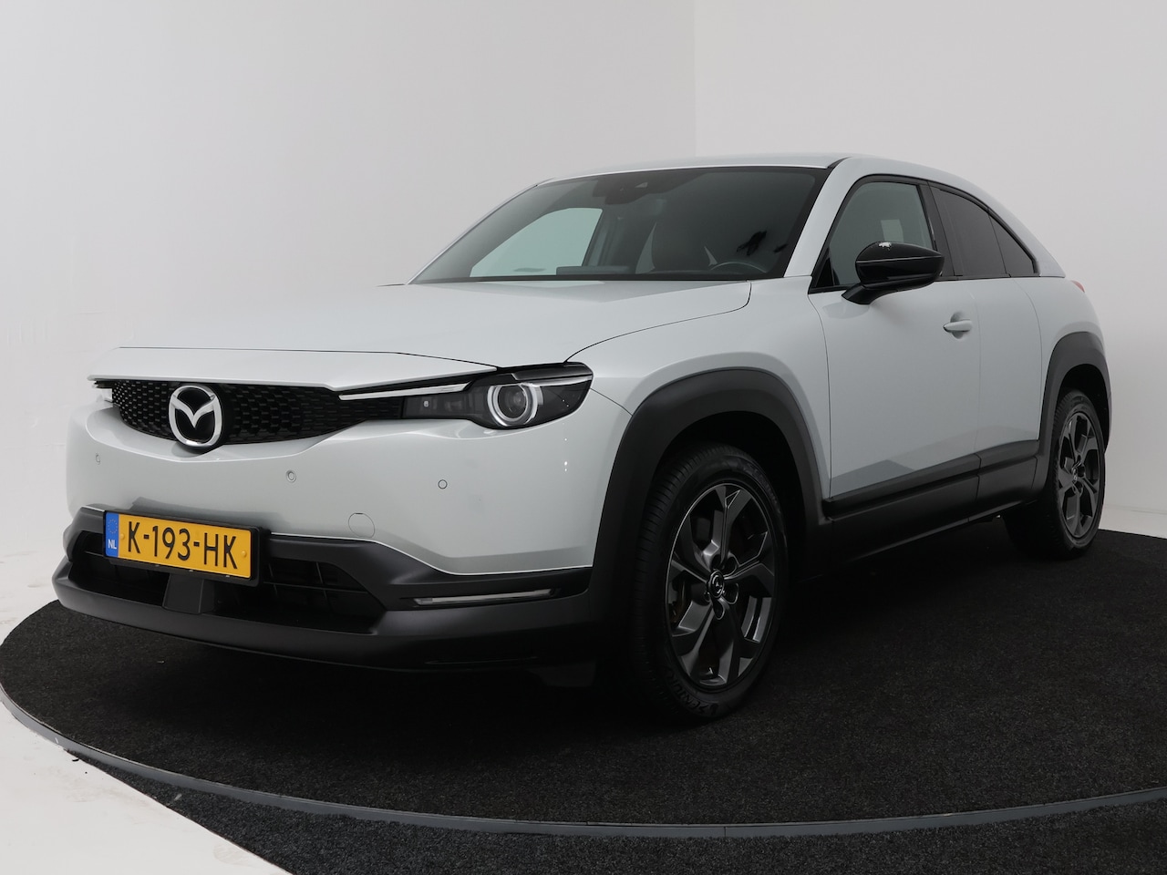 Mazda MX-30 - e-SkyActiv 145 First Edition 36 kWh Onderweg-naar-dealer - AutoWereld.nl