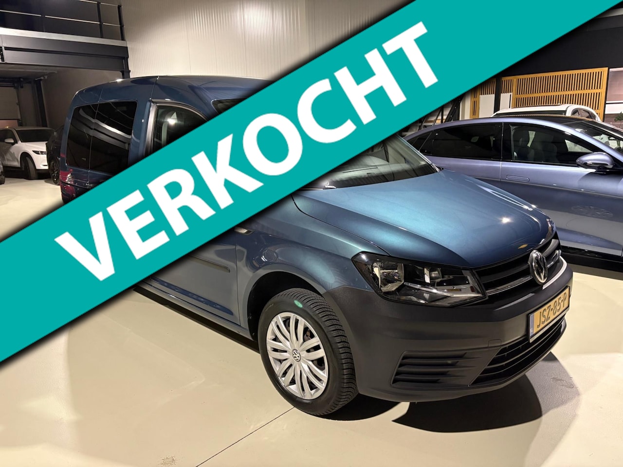 Volkswagen Caddy - 1.4 TSI 96 KW 5 persoons Trendline Bluemotion camera cruise trekhaak navi clima - AutoWereld.nl